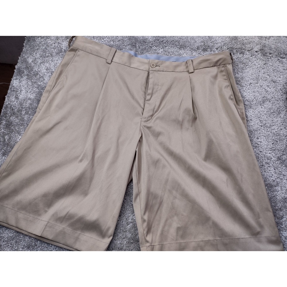 Nike Golf Tour Performance Shorts Mens 38 Tan Pleated Dri Fit Swoosh Walking